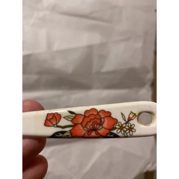 vintage Ekco melamine soup ladle featuring a floral pattern - Picture 3 of 6